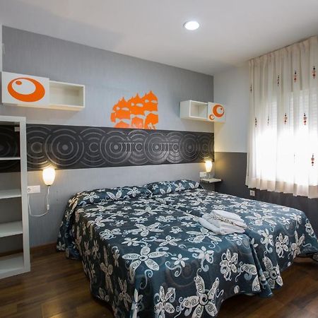 Hostal Gaudi Cuenca Екстериор снимка