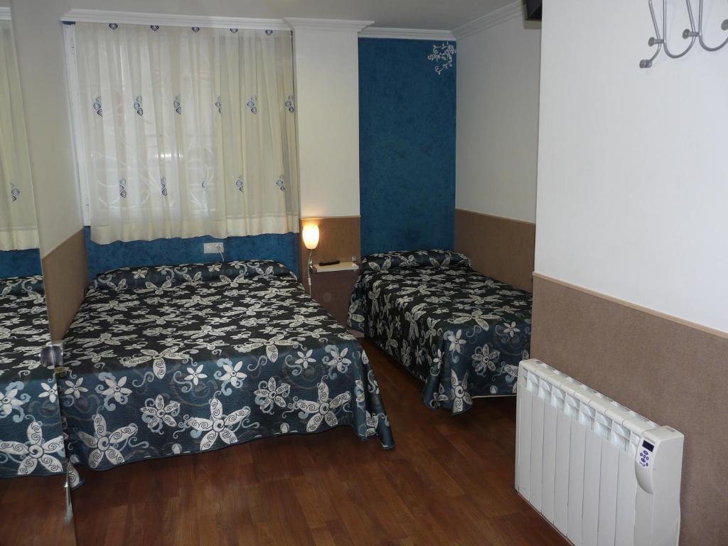 Hostal Gaudi Cuenca Куенка Стая снимка