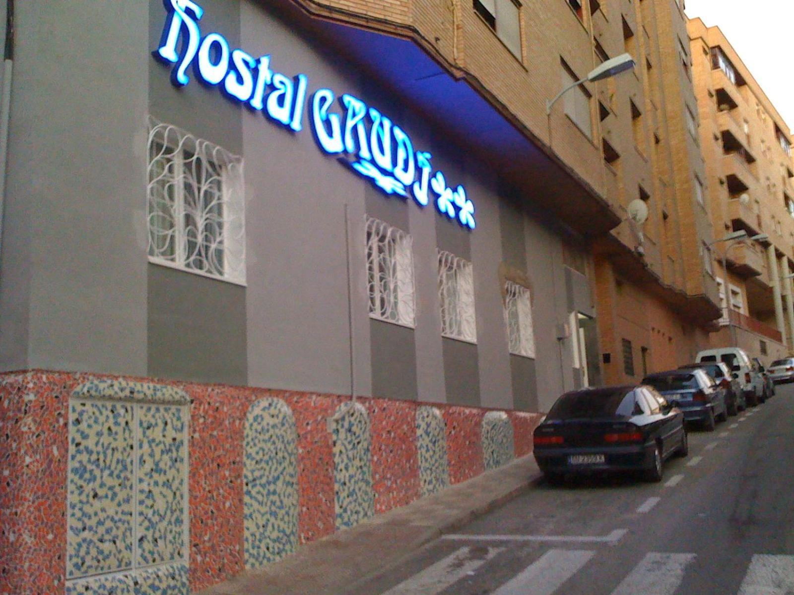 Hostal Gaudi Cuenca Куенка Екстериор снимка