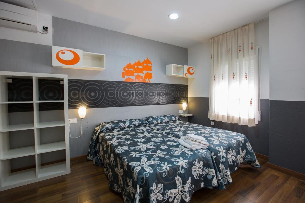 Hostal Gaudi Cuenca Куенка Екстериор снимка
