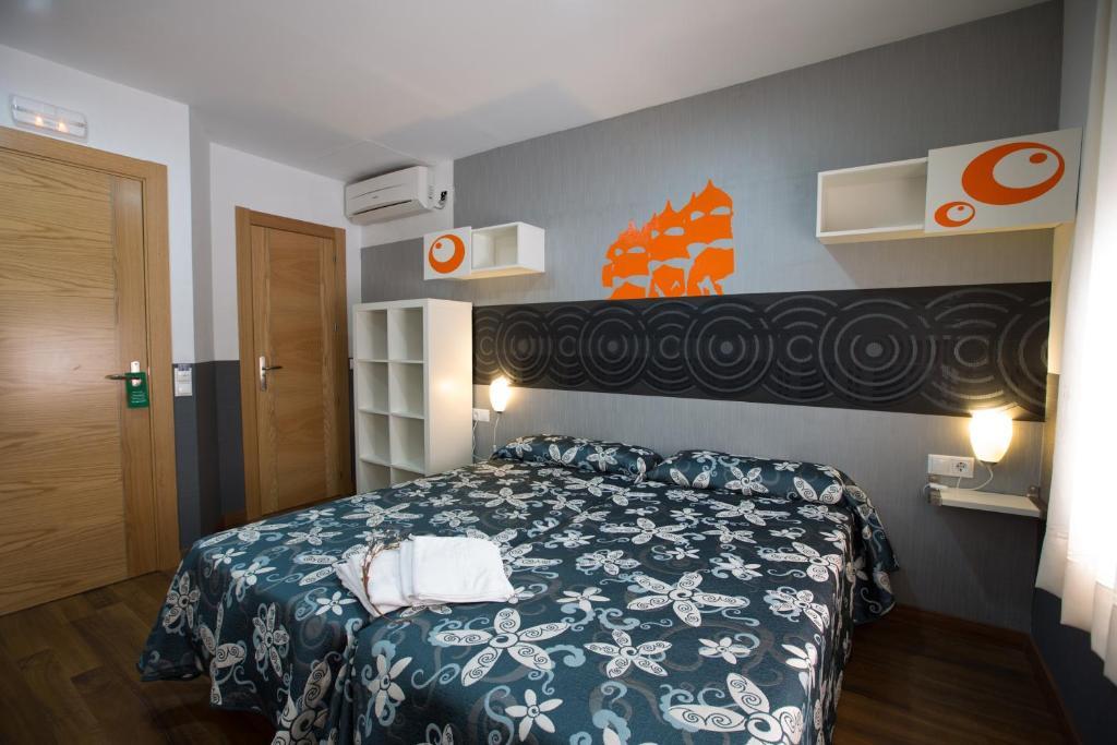 Hostal Gaudi Cuenca Екстериор снимка